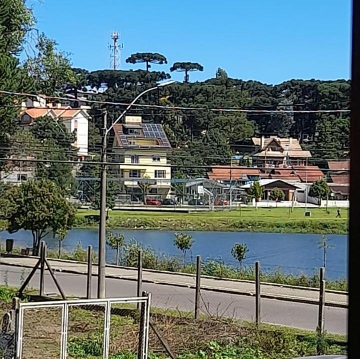 Casa Ampla Com Lareira E Churrasqueira Канела Экстерьер фото